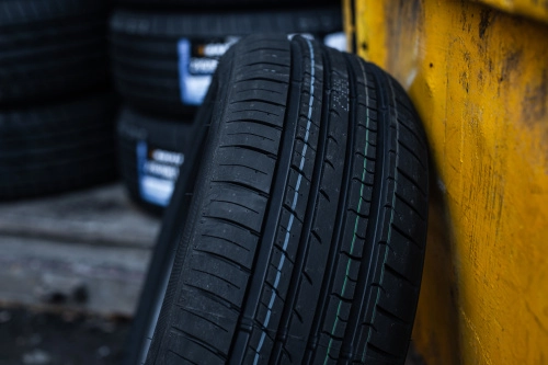 фото протектора и шины PREMIO ARZERO Шина Arivo PREMIO ARZERO 215/55 R16 97W
