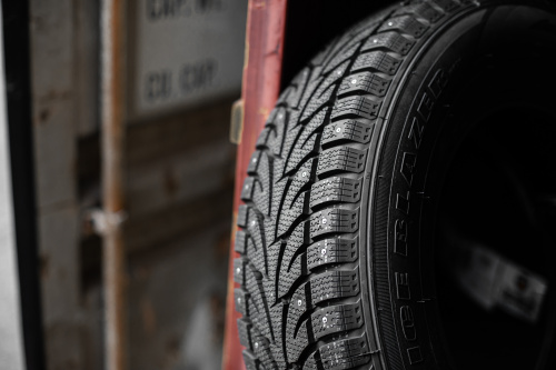 фото протектора и шины Ice Blazer WST1 Шина Sailun Ice Blazer WST1 205/75 R16C 110/108R