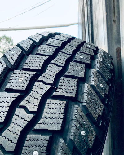 фото протектора и шины Ice Blazer WST2 LT Шина Sailun Ice Blazer WST2 245/60 R18 105T