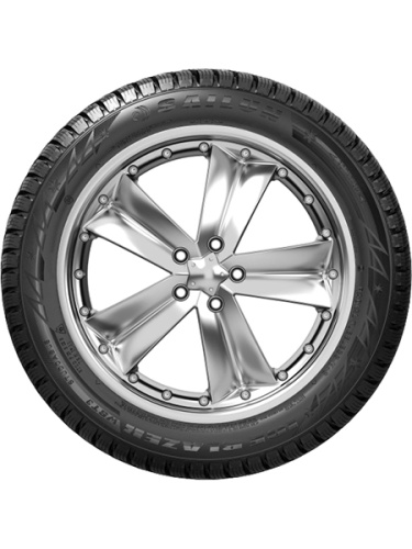 фото протектора и шины Ice Blazer WST3 Шина Sailun Ice Blazer WST3 245/40 R18 97T